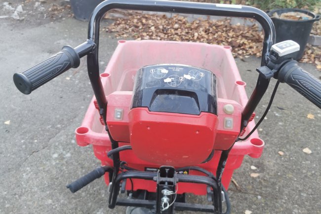 A vendre brouette électrique